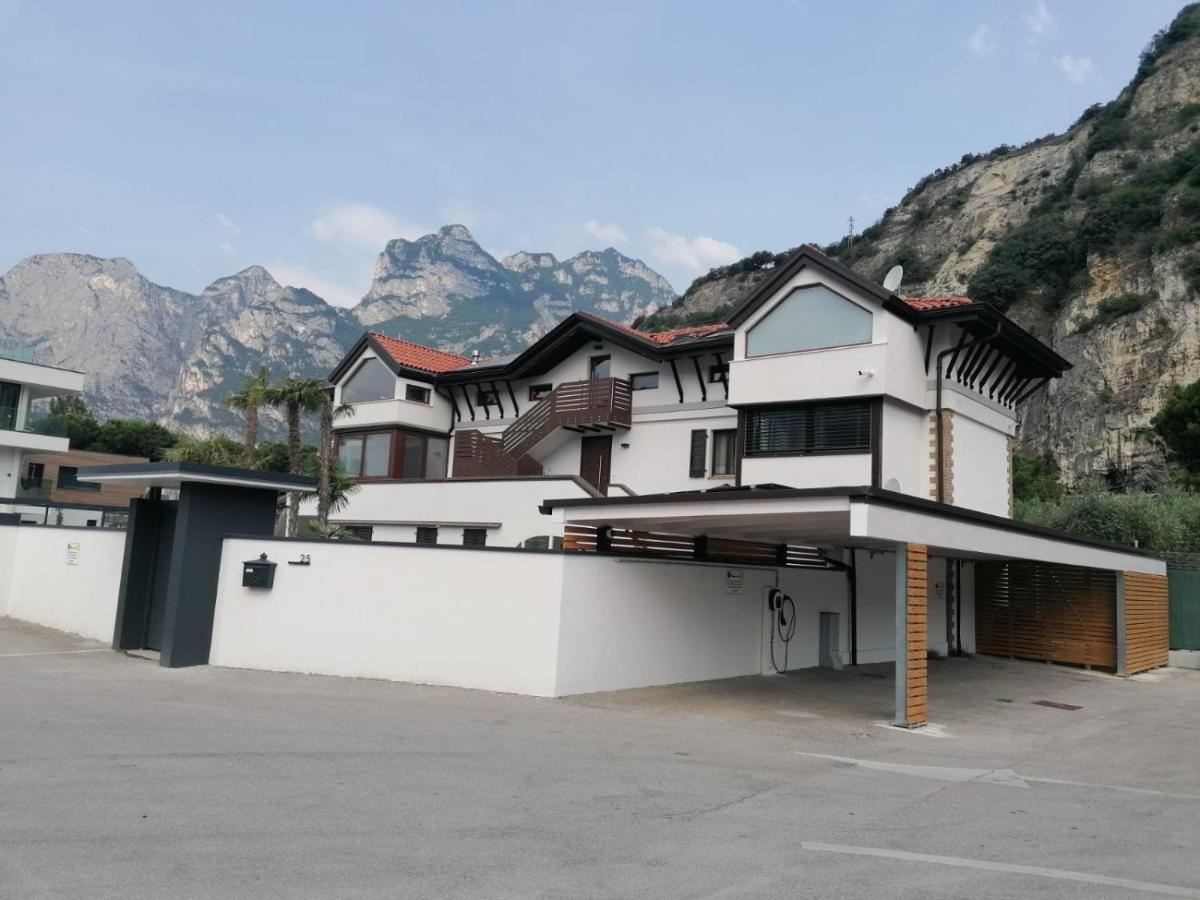 Torbole Lake Front Torbole Sul Garda Exterior foto